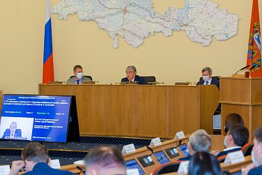 Депутаты работали в особом режиме